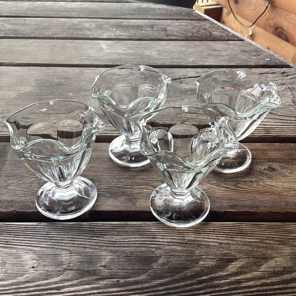 Fancy Dessert Glassware - set of 7 - capacity 6 ounces each